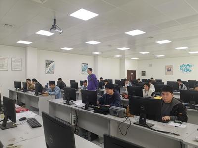 電子信息學院成功舉辦“第十四屆藍橋杯全國軟件和信息技術大賽”軟件技術交流活動